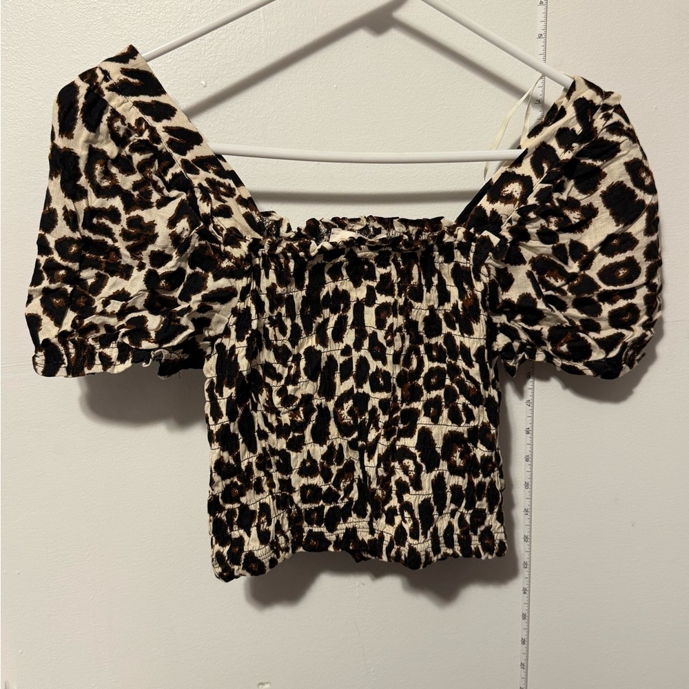 Leopard Print Smocked Puff Sleeve Crop Top Size S